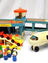 Play Family Airport by Fisher Price (1972)