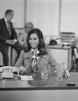 Mary Tyler Moore as Mary Richards sits at her new desk in the debut episode of The Mary Tyler Moore Show (1970)