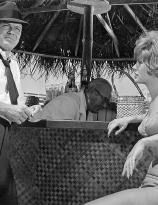 Frank Sinatra, Jill St John in a production still from Tony Rome (1967)