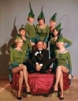 Frank Sinatra with the ladies in Robin and the Seven Hoods (1964)