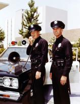 Kent McCord and Martin Milner - Adam-12 (1968)