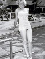 Marilyn Monroe near the deep end
