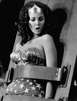 Lynda Carter - production still from Wonder Woman (ABC, CBS, 1975-79)