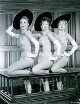 Mitzi Gaynor, Kay Kendall, and Taina Elg in Les Girls (1958)