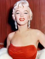 Marilyn in red dress