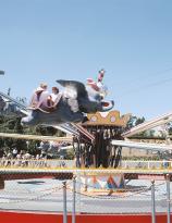 Dumbo the Flying Elephant, 1964