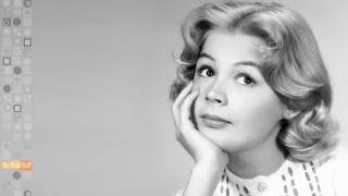 Sandra Dee 02