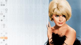 Elke Sommer 03