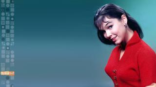 Yvonne Craig 02
